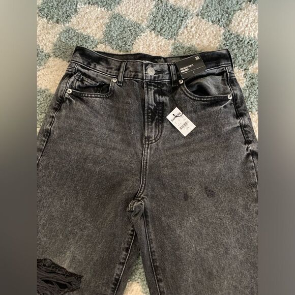 NWT Express Denim Mom Jeans High Rise Jeans Black Distressed Ripped Size 2R - Picture 3 of 9